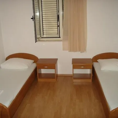 Beachfront Apartments Dida - Seget Vranjica Room photo