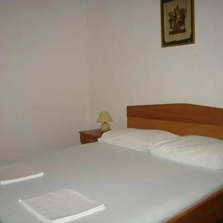 Beachfront Apartments Dida - Seget Vranjica Room photo