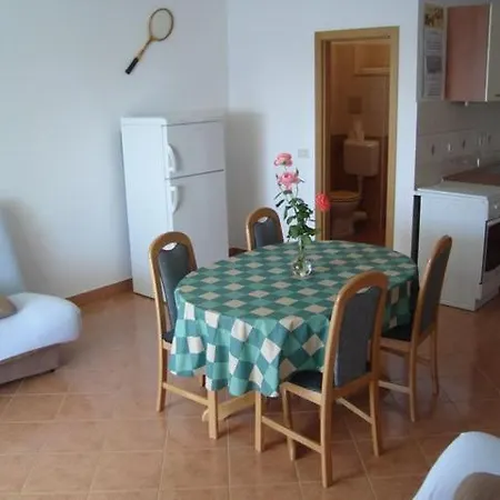 Beachfront Apartments Dida - Seget Vranjica Room photo