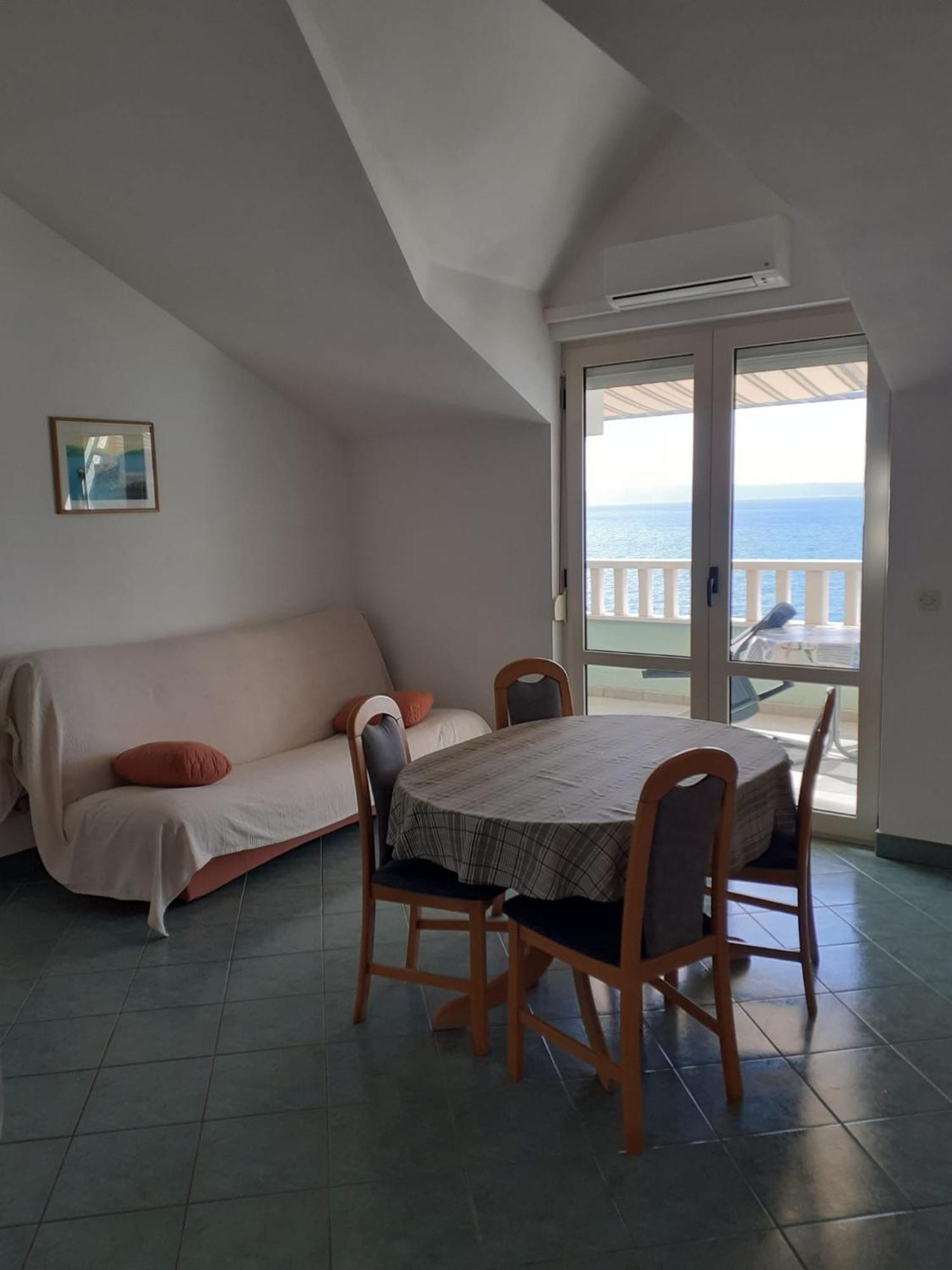 Apartment Beachfront Dida - *