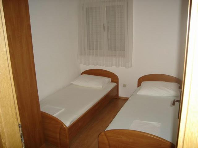 Apartment Beachfront Dida - Seget Vranjica